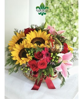 ARREGLO FLORAL kILLY CON CHOCOLATE X 4 ARREGLO FLORAL kILLY CON CHOCOLATE X 4